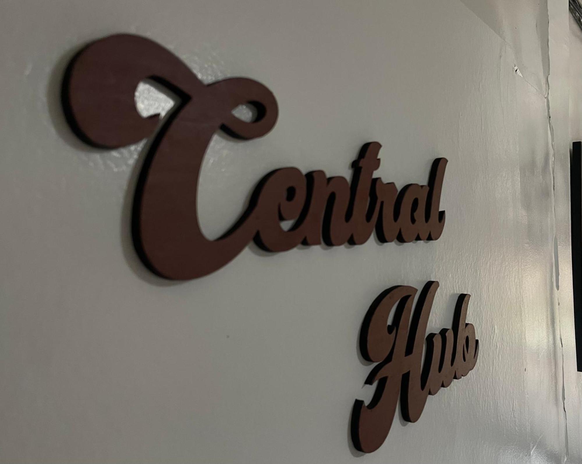 Central Hub Homestay Puerto Princesa Exterior foto